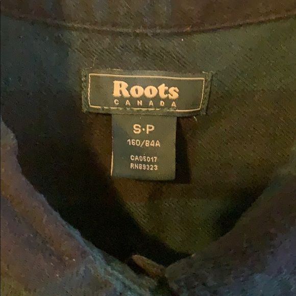 ROOTS Flannel 100% cotton; forest green and black. - Picture 5 of 6